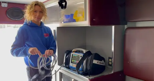  Trailblazer Success: Gevony Foreman's New Life as a Paramedic - News Featured