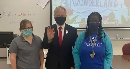 NC Treasurer Dale Folwell with students Jasmine and Annie