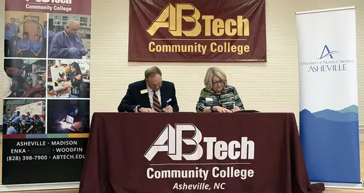 UNC Asheville and A-B Tech Renew Bulldog-Trailblazer Transfer Agreement - News Featured