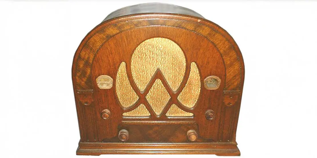 Atwater Kent model 217 cathedral receiver.