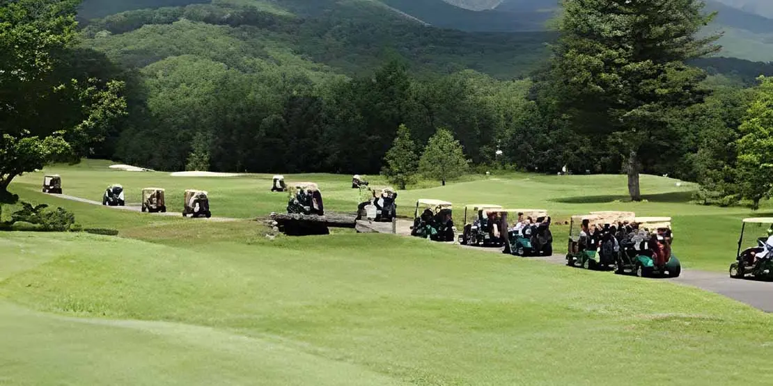 Golf Tournament Raises Funds for Scholarships - News Featured