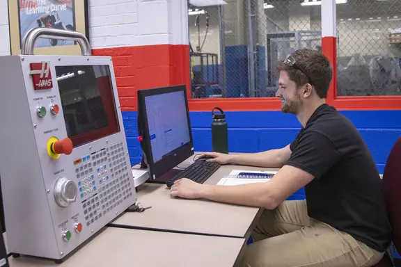 CNC Machine Programmer Certificate - Hero