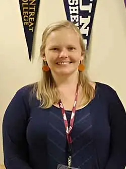 Lindsey Carpenter - Headshot