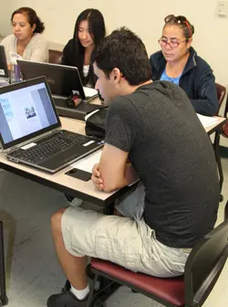 Adult Education in Spanish - Basic Computer Skills