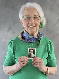 Lee Luebbe - Headshot