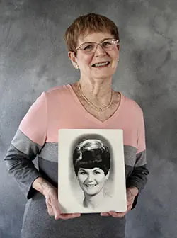 Naomi Phillips - Headshot