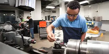 Advanced Manufacturing Center Renovated and Open for Classes - News Featured
