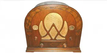 Atwater Kent model 217 cathedral receiver.